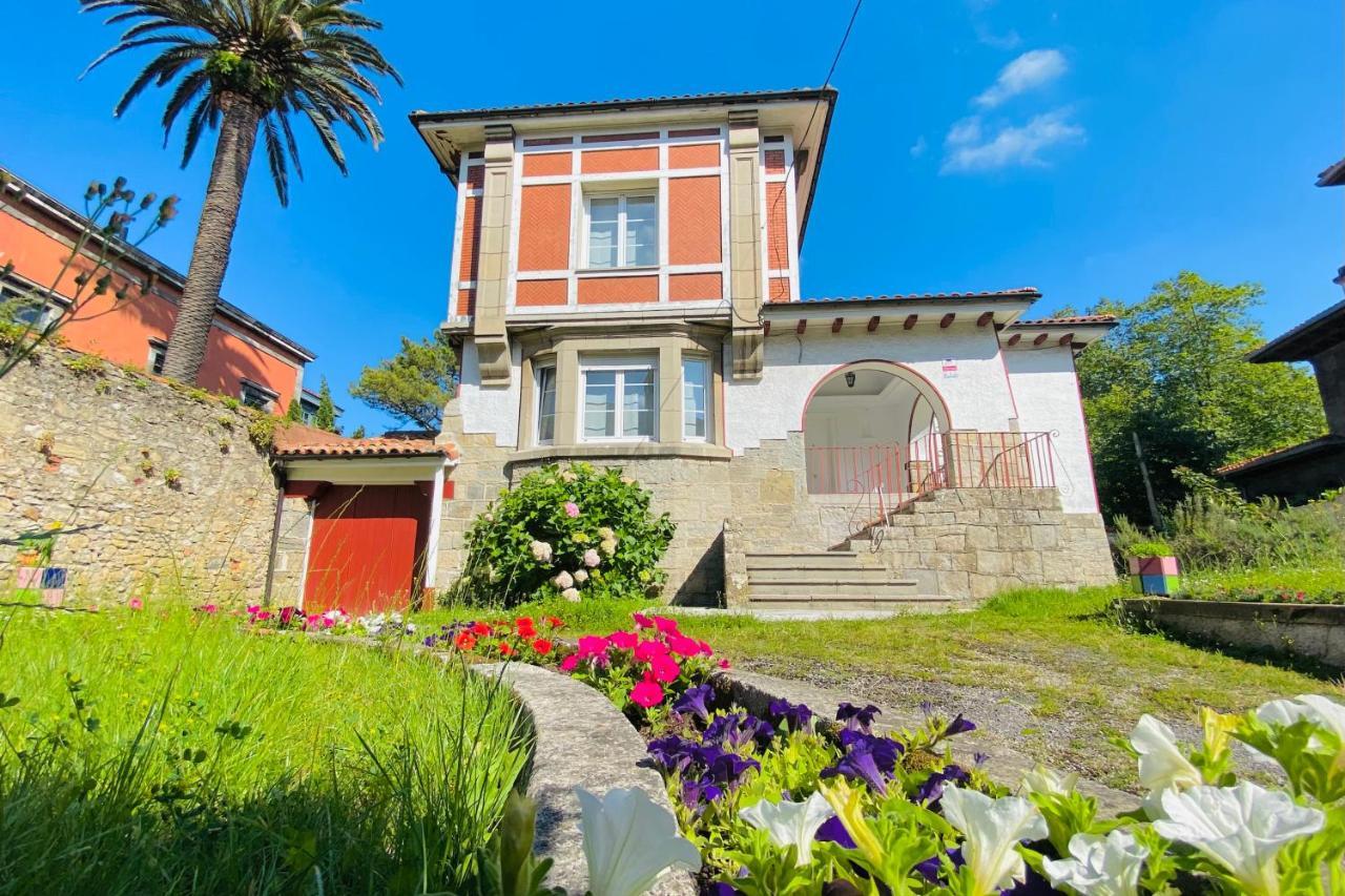 Casa Vacacional Galiana Villa Aviles Exterior photo